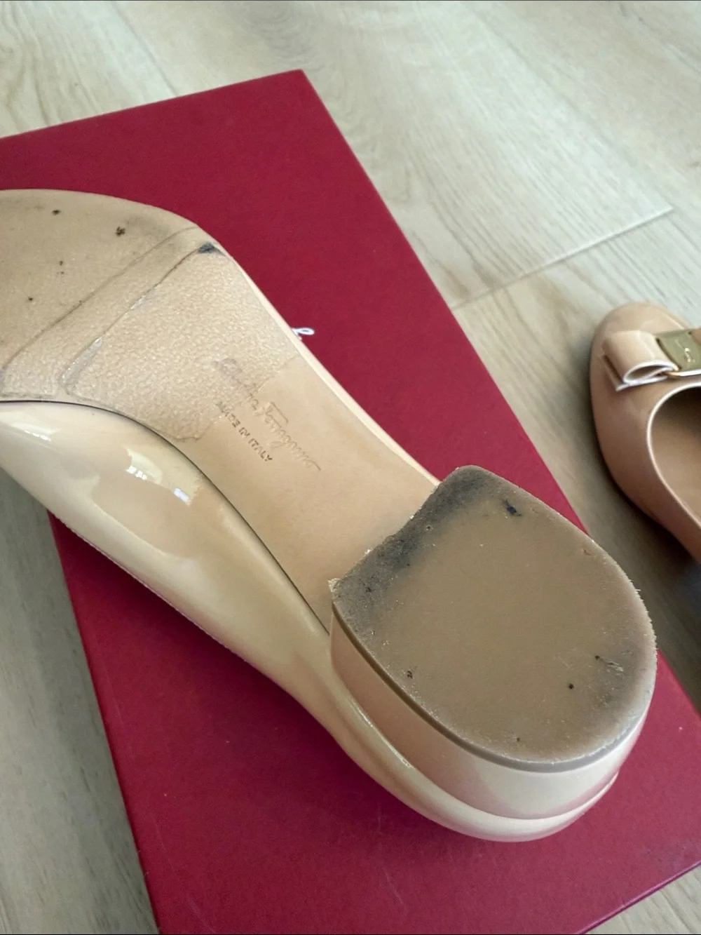 Salvatore Ferragamo Beige Patent Vara Bow Pumps